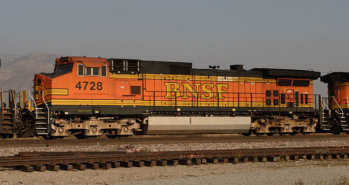 bnsf4728W1445s