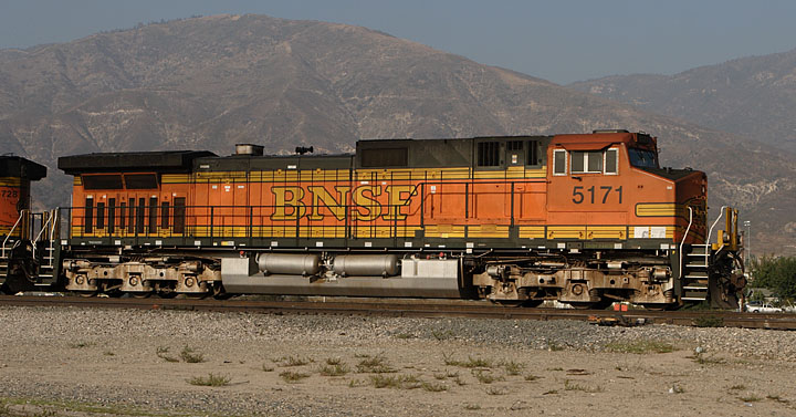 bnsf5171W1444s